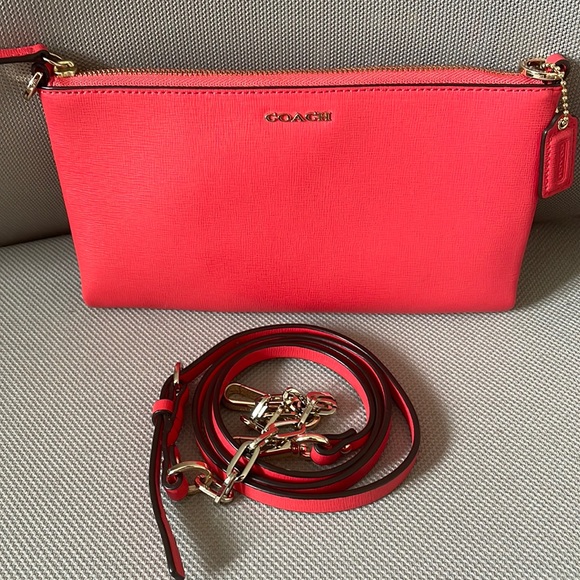 Coach crossbody - Picture 1 of 4